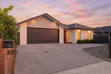 Photo of property in 33 Te Kio Crescent, Papamoa Beach, Papamoa, 3118