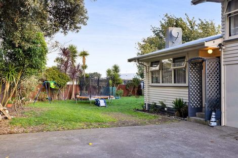 Photo of property in 11 Fairfield Road, Hawera, 4610