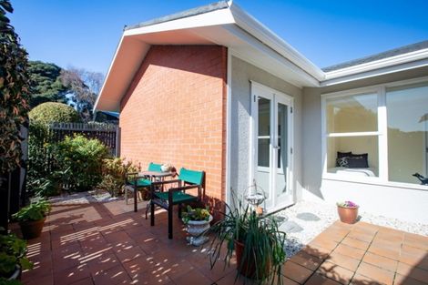 Photo of property in 7 Oak Avenue, Paremata, Porirua, 5024