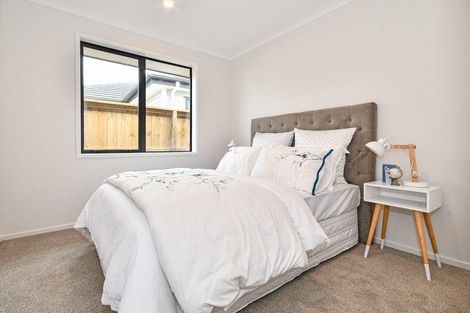 Photo of property in 12 Uatoto Road, Clarks Beach, 2122