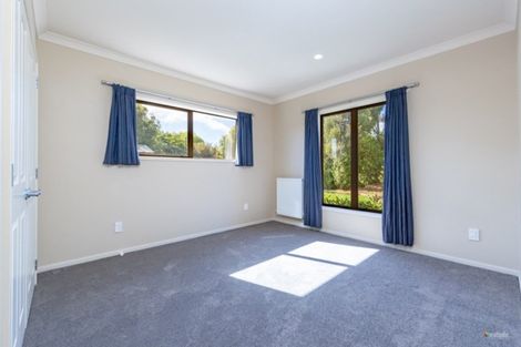 Photo of property in 70 Mount Marua Way, Timberlea, Upper Hutt, 5018