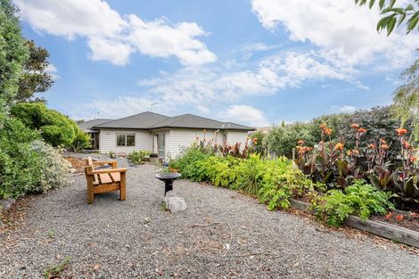 Photo of property in 121 Te Puia Drive, Aotea, Porirua, 5024