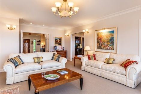 Photo of property in 423 Gillespie Place, Acacia Bay, Taupo, 3385