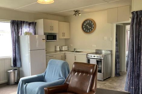 Photo of property in 6 Church Street, Winton, 9720