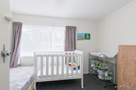 Photo of property in 39 Oakleigh Street, Maungaraki, Lower Hutt, 5010