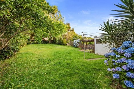 Photo of property in 2/17 Weetman Drive, Browns Bay, Auckland, 0630