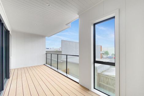 Photo of property in 14 Mina Way, Browns Bay, Auckland, 0630