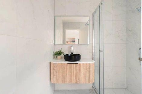 Photo of property in 12/32 Tapuwae Way, Mangere Bridge, 2022