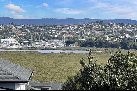 Photo of property in 25/1 Scott Road, Hobsonville, Auckland, 0616