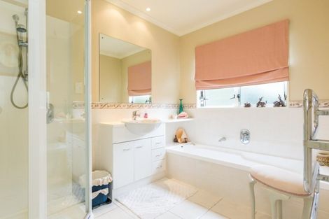 Photo of property in 46 Rochfort Road, Havelock North, 4130