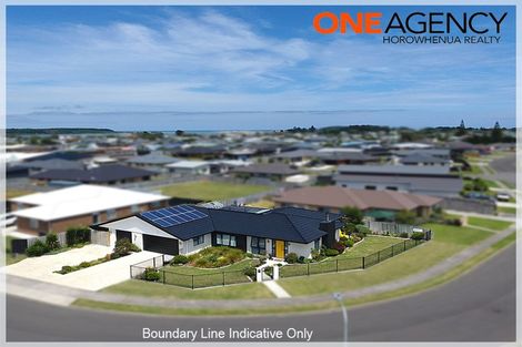 Photo of property in 10 Oxnam Place, Foxton Beach, Foxton, 4815