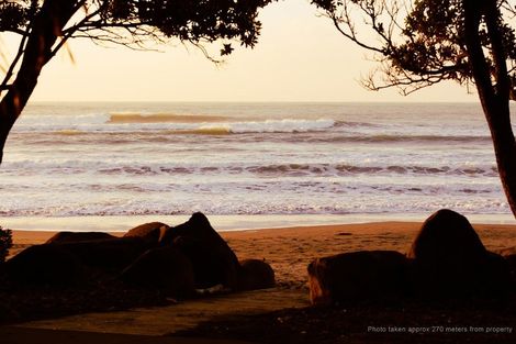 Photo of property in 42 Octavius Place, New Plymouth, 4312