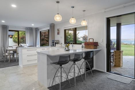 Photo of property in 20 Gemini Place, Kawaha Point, Rotorua, 3010