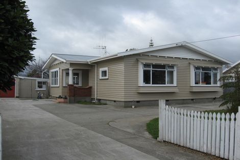Photo of property in 6 Cambridge Street, Levin, 5510