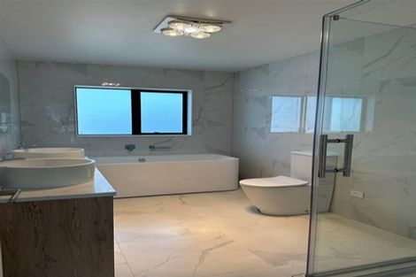 Photo of property in 13 Lumber Rise, Swanson, Auckland, 0614