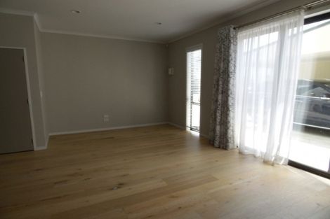 Photo of property in 213 Hobsonville Point Road, Hobsonville, Auckland, 0616