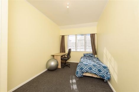 Photo of property in 1/56 Athlone Crescent, Avalon, Lower Hutt, 5011