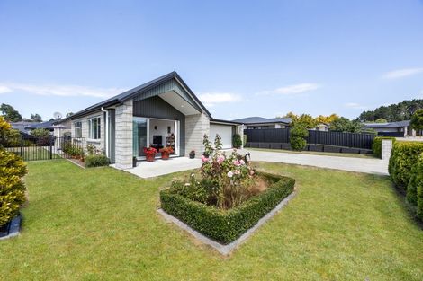 Photo of property in 46 Oak Ridge Drive, Te Awamutu, 3800