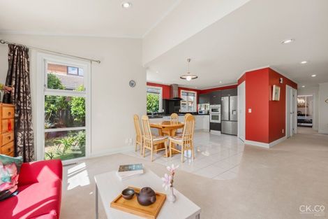 Photo of property in 4/125 Woburn Road, Woburn, Lower Hutt, 5010