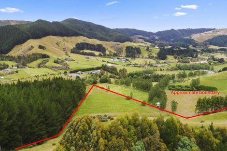 Photo of property in 959 Whitemans Valley Road, Whitemans Valley, Upper Hutt, 5371