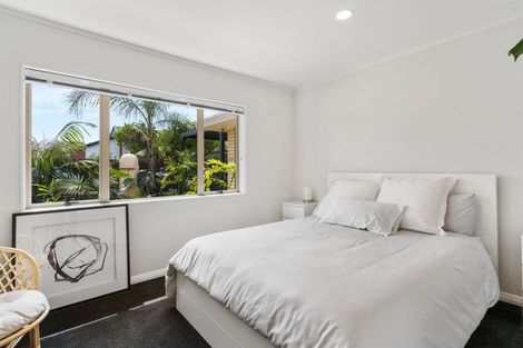 Photo of property in 16 Motutapu Avenue, Manly, Whangaparaoa, 0930