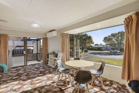 Photo of property in 18 Jade Place, Bell Block, New Plymouth, 4312