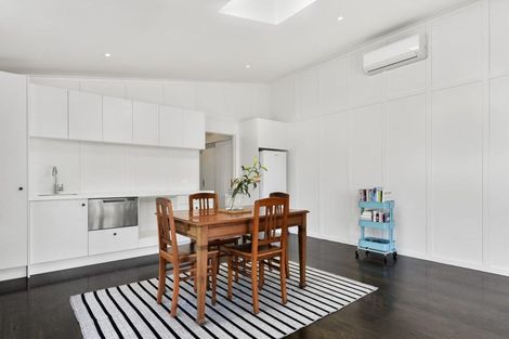 Photo of property in 34 Merewhira Road, Paremoremo, Albany, 0793