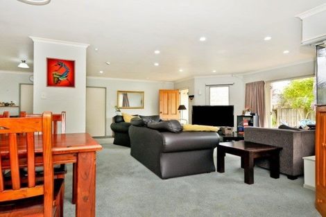 Photo of property in 33c Lake Crescent, Hamilton Lake, Hamilton, 3204