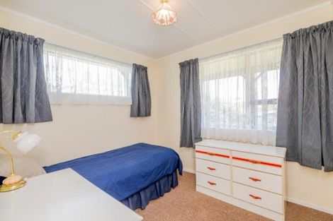Photo of property in 38 Makora Road, Otaihanga, Paraparaumu, 5036