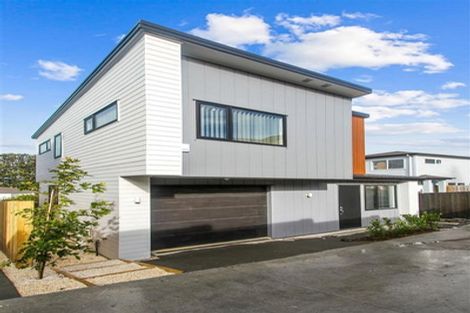 Photo of property in 21d Andrew Road, Howick, Auckland, 2010