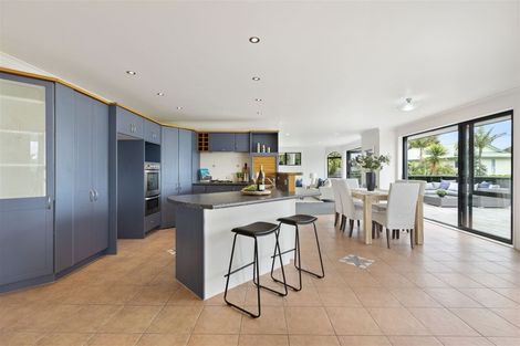 Photo of property in 10 Careen Grove, Gulf Harbour, Whangaparaoa, 0930