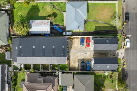 Photo of property in 4/10 Alan Avenue, Henderson, Auckland, 0610