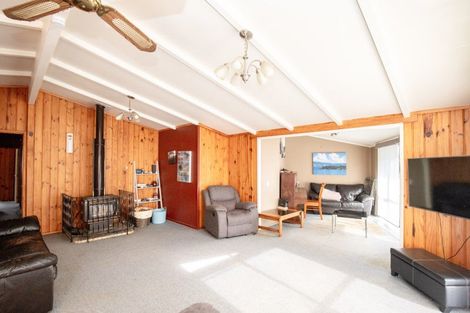 Photo of property in 19 Mahana Road, Ngatea, 3503