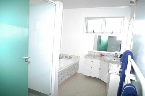 Photo of property in 105 Rosetta Road, Raumati South, Paraparaumu, 5032