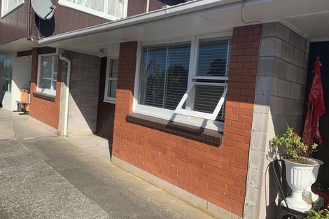 Photo of property in 65 Avenue Road, Otahuhu, Auckland, 1062