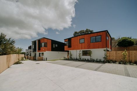 Photo of property in 19 Windy Ridge Road, Glenfield, Auckland, 0629