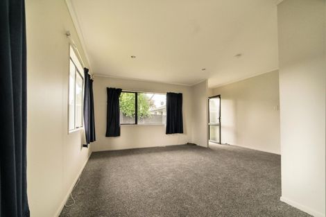 Photo of property in 2/32 Limond Street, Randwick Park, Auckland, 2105