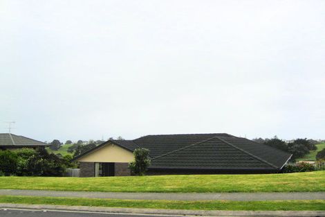 Photo of property in 30 Alec Craig Way, Gulf Harbour, Whangaparaoa, 0930