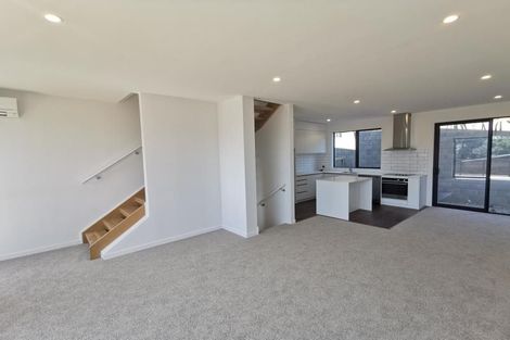 Photo of property in 2/80 Seatoun Heights Road, Seatoun, Wellington, 6022