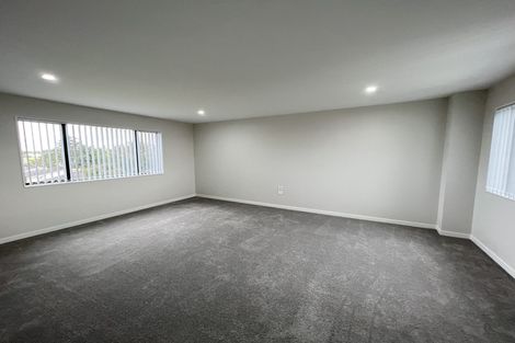 Photo of property in 55c Potter Avenue, Northcote, Auckland, 0627