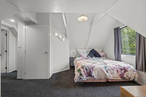 Photo of property in 92 Heta Road, Highlands Park, New Plymouth, 4312