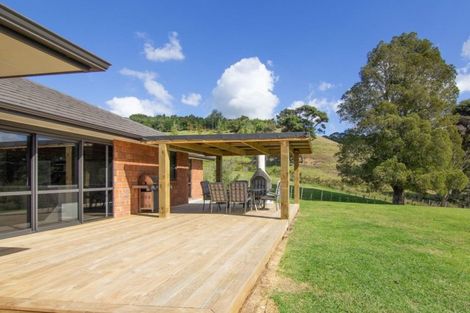 Photo of property in 65c Manuka Grove, Helensville, 0875