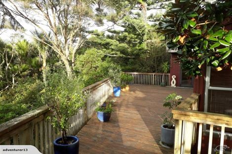 Photo of property in 666 South Titirangi Road, Titirangi, Auckland, 0604