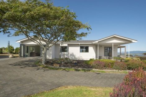 Photo of property in 57 Town Point Road, Maketu, Te Puke, 3189