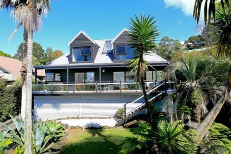 Photo of property in 22 Rimu Road, Oratia, Auckland, 0604