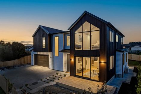 Photo of property in 17a Alexandra Street, Riverhead, 0820