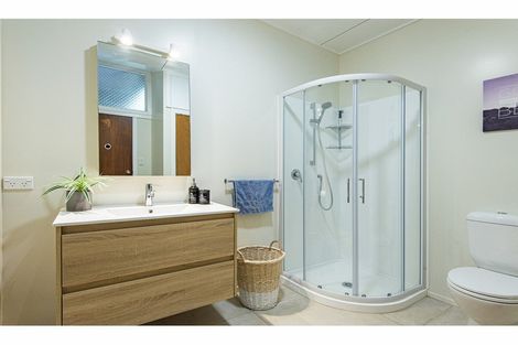 Photo of property in 127 Riverside Drive, Parahaki, Whangarei, 0112