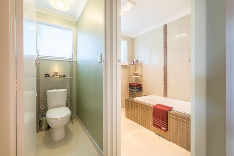 Photo of property in 15 Spargo Road, Massey, Auckland, 0614