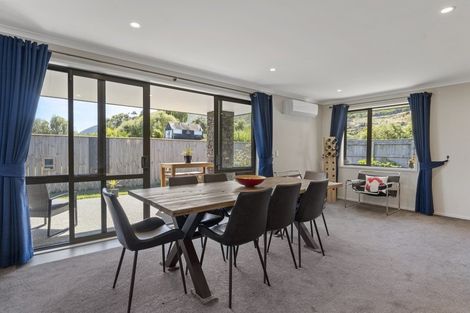 Photo of property in 24 Mahia Lane, Waikanae, 5036