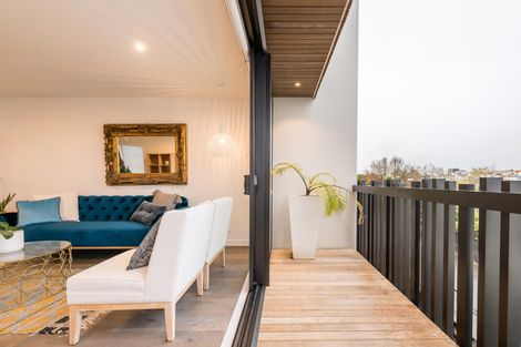 Photo of property in 2/6 Waima Street, Grey Lynn, Auckland, 1021